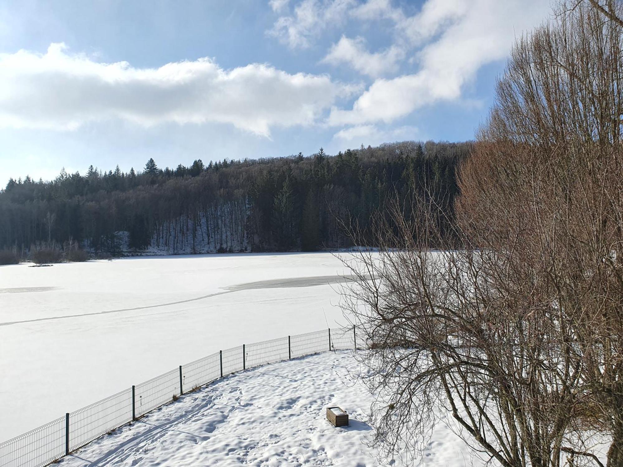 Le Lac Des Moines Condat  Eksteriør bilde
